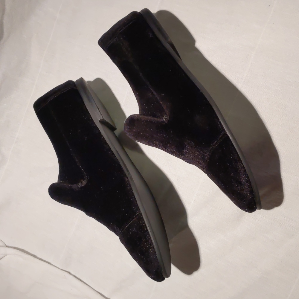 JEFFREY CAMPBELL black velvet loafers! 8.5 🖤